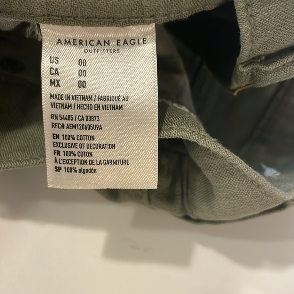 American Eagle Distressed khaki Green Highest Rise Mom Short | 00 - Picture 5 of 10